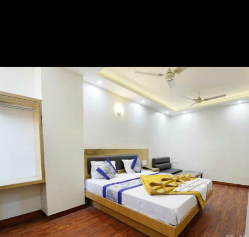 Hotel Le Mem Δελχί Εξωτερικό φωτογραφία